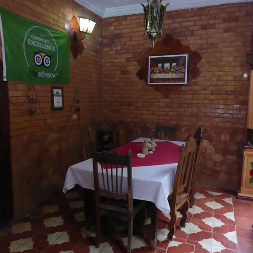 hostal amatista